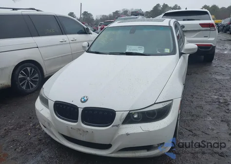 2011 BMW 328I xDrive z USA, uszkodzony, nr VIN WBAPK5C5XBF127543